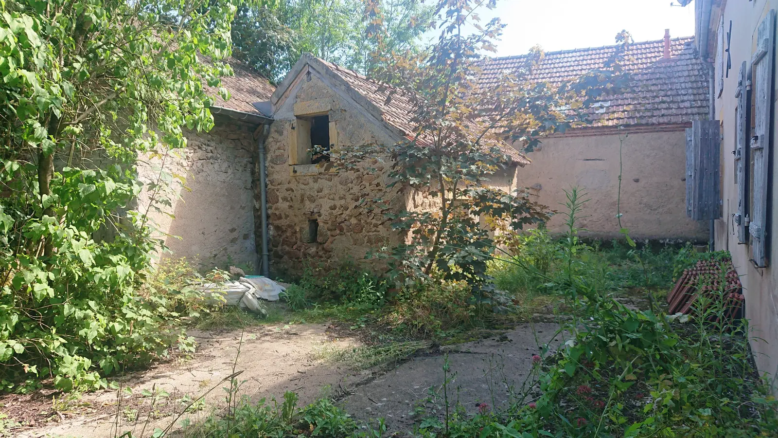 House — 2 ch. — Issy-l'Évêque