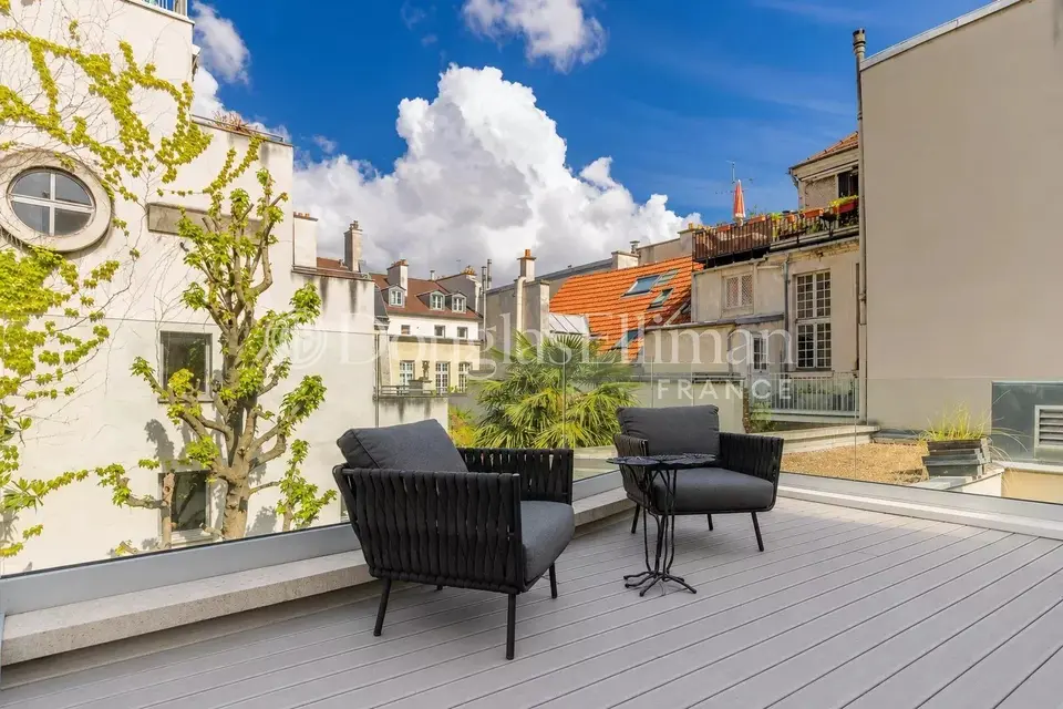 PARIS 4E MARAIS – Vieille du Temple, maison avec terrasses