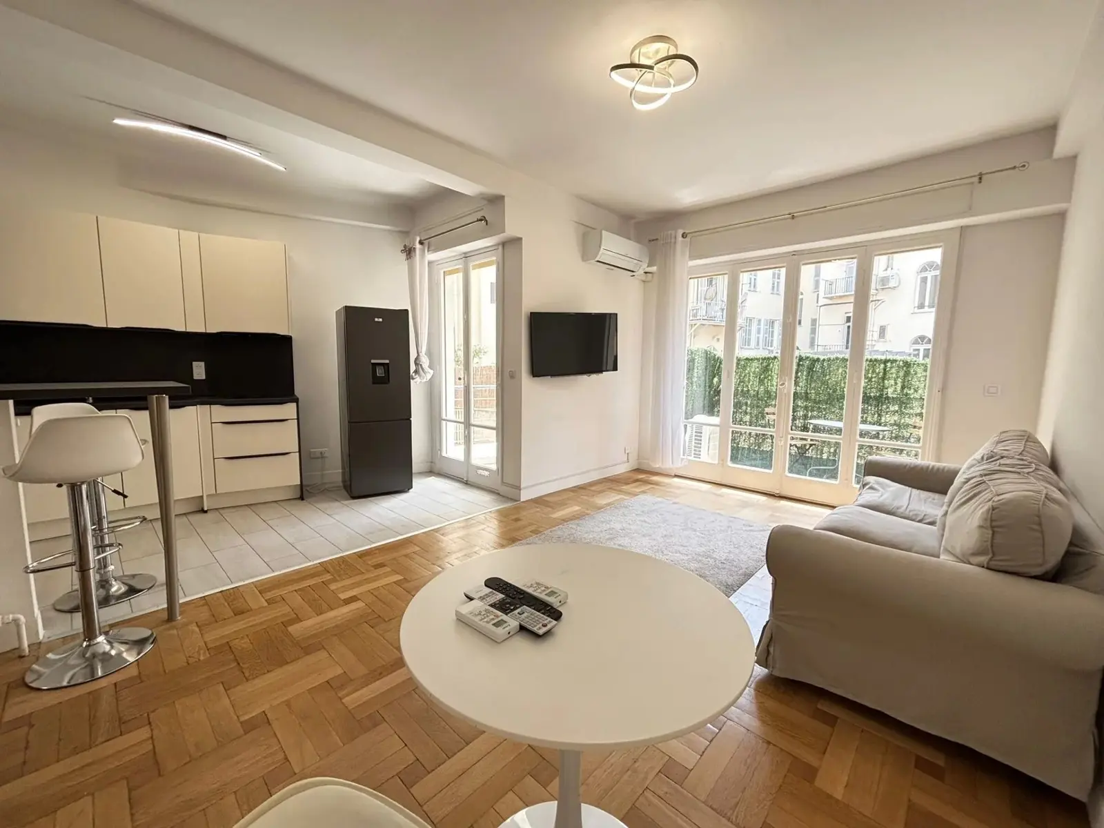 3 pièces + cave NICE CENTRE 549000 euros HAI