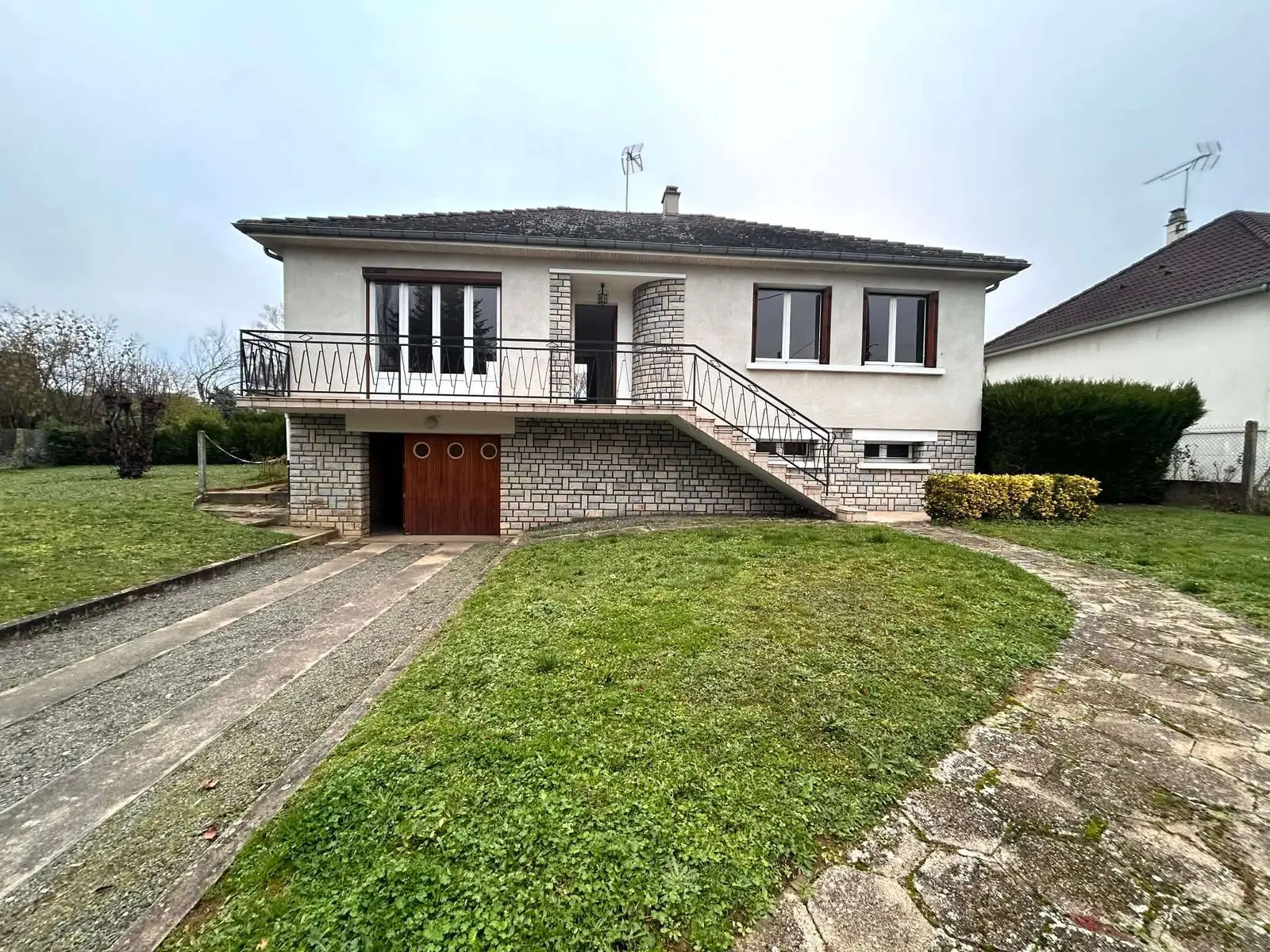House — 3 ch. — La Guerche-sur-l'Aubois