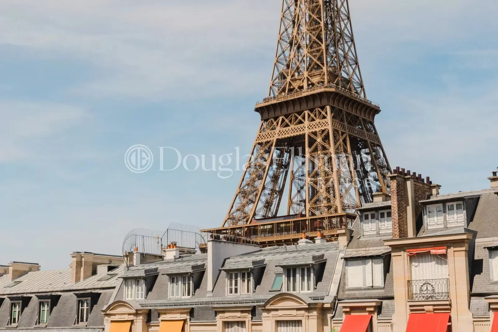 PARIS 7e/15e TOUR EIFFEL CHAMPS DE MARS - Appartement 2 chambres avec vue Tour Eiffel
