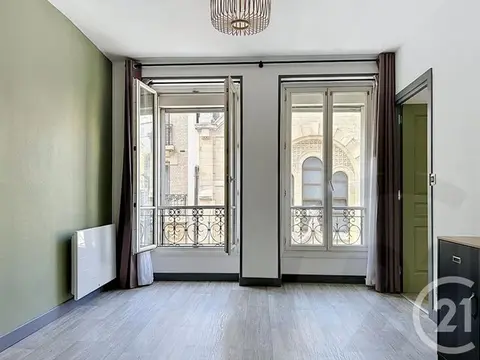 Appartement F2 à vendre PARIS