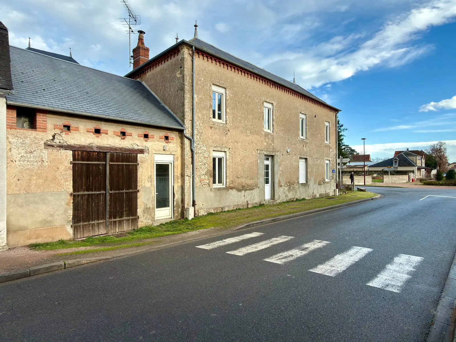 House — 6 ch. — Cindré