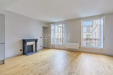 Paris VIIe - Esplanade des Invalides - Appartement familial calme et lumineux