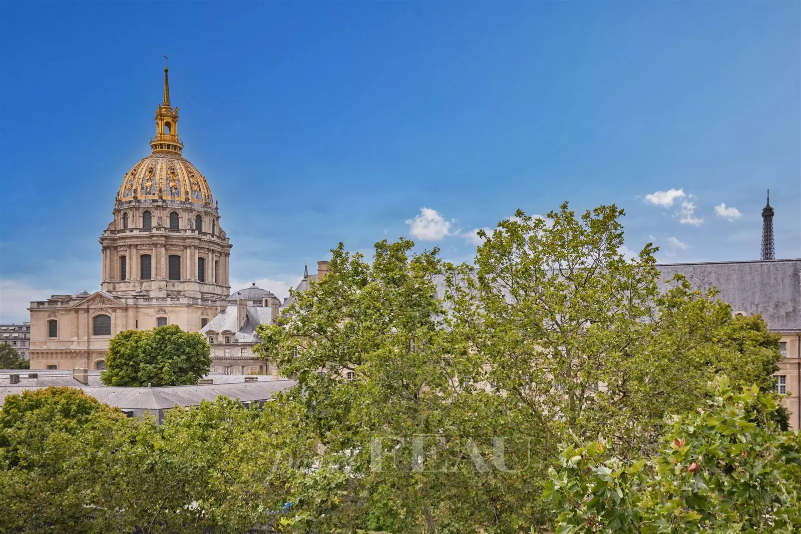 Paris 7e - Varenne - Invalides -Idéal pied à terre