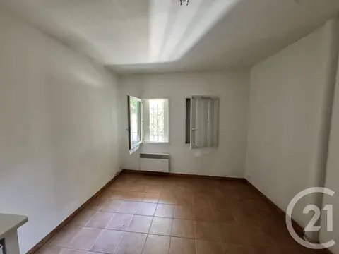Appartement Studio à louer MARSEILLE