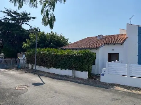 House — 1 ch. — Saint-Palais-sur-Mer