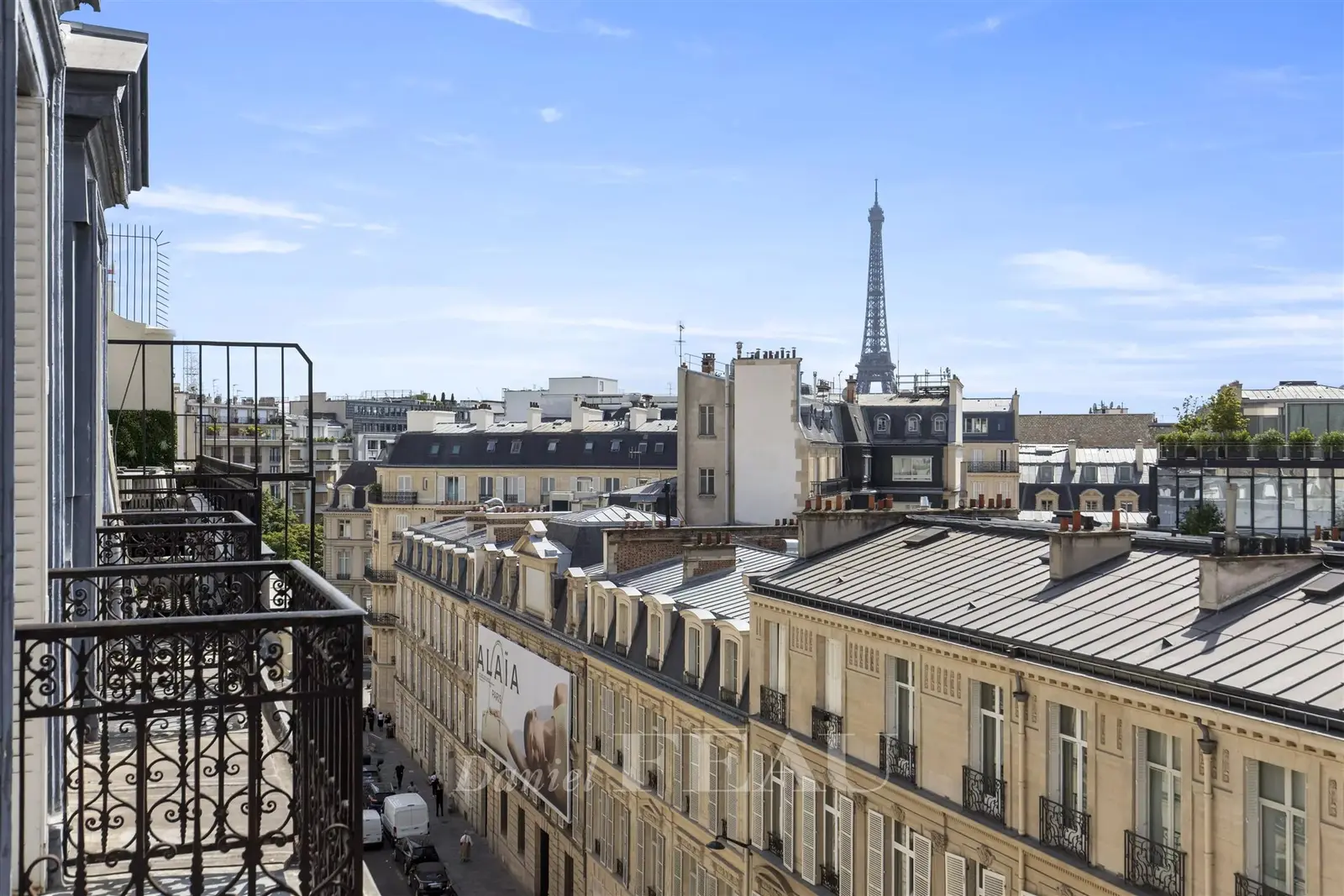 Paris VIIIe - Triangle d'Or - Vues dégagées - 315 m² - 3 suites