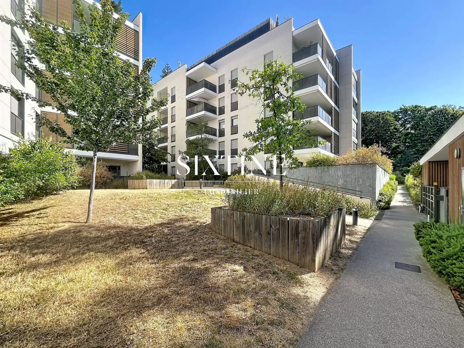 T2 copropriété recente