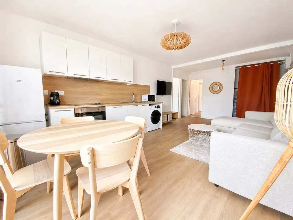 Apartment — 4 ch. — Pessac