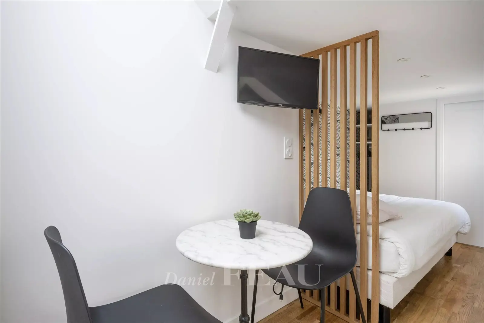 Paris Ier - Rue Saint Honoré - studio 20 m²