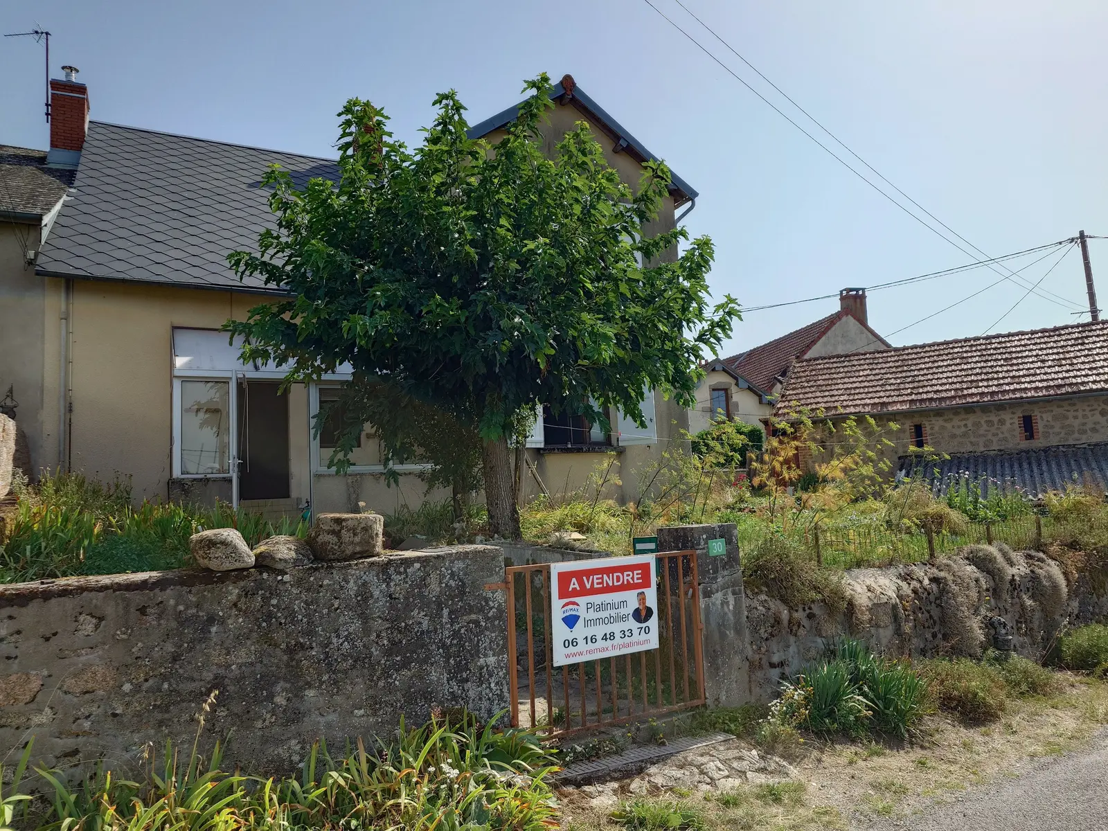 House — 2 ch. — Poil