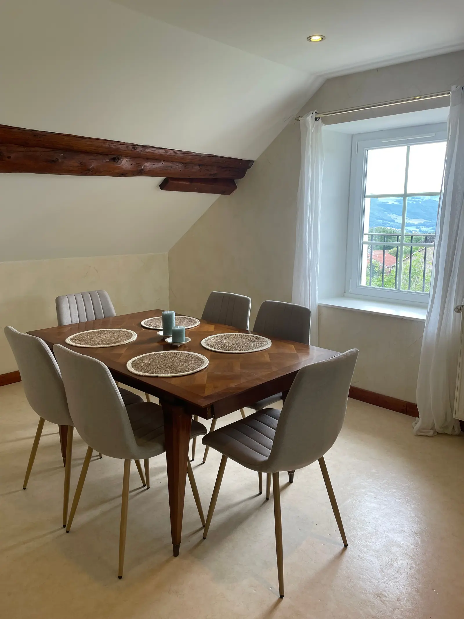 Apartment — 2 ch. — Chézery-Forens