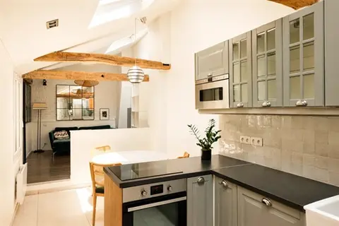 Un pied-à-terre lumineux dans le quartier de l’Odéon