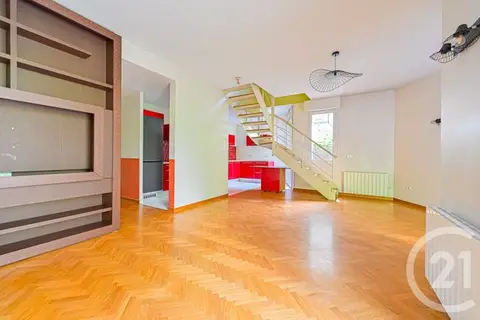 Appartement F4 / 5 à vendre PARIS