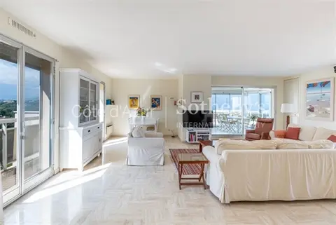 Nice Ouest Appartement dernier étage terrasse de 165 m², vue m
