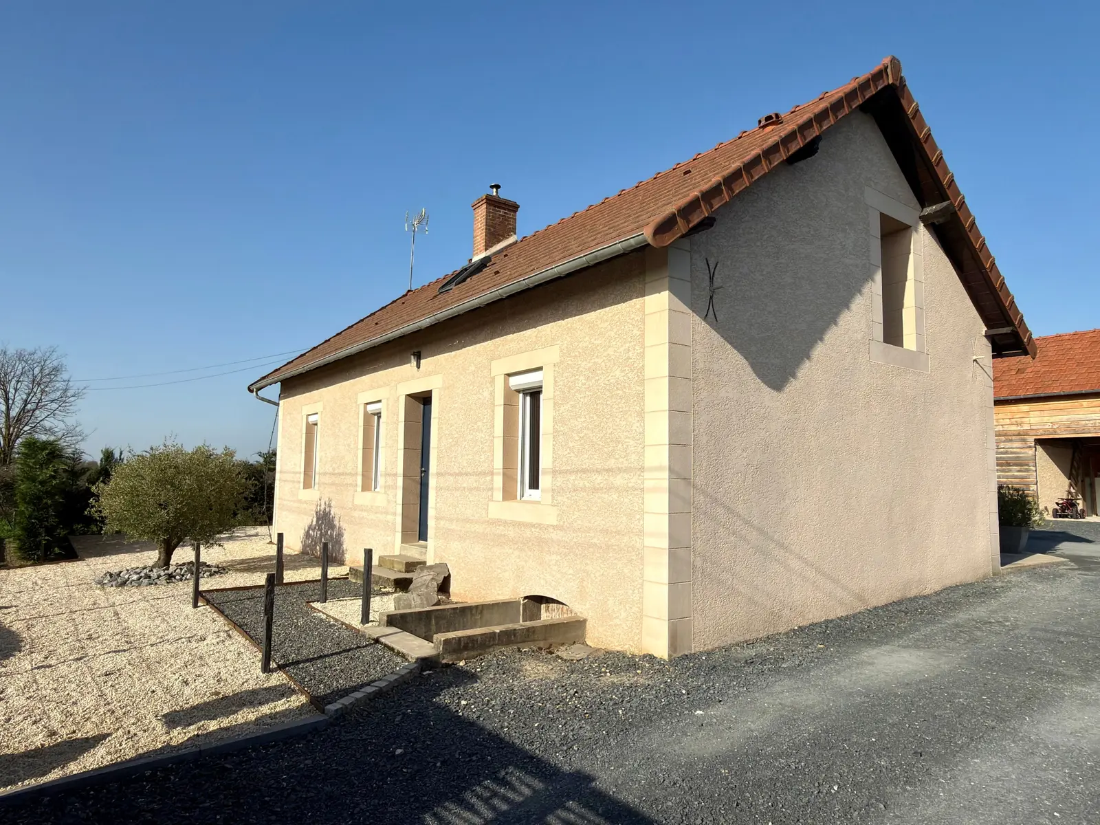 House — 3 ch. — Lucenay-lès-Aix