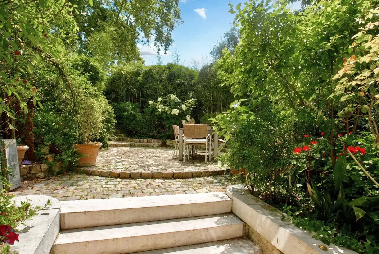 France | Paris 16e | 3 chambres | 3 salles de bains | 240 m² | 3 750 000 €