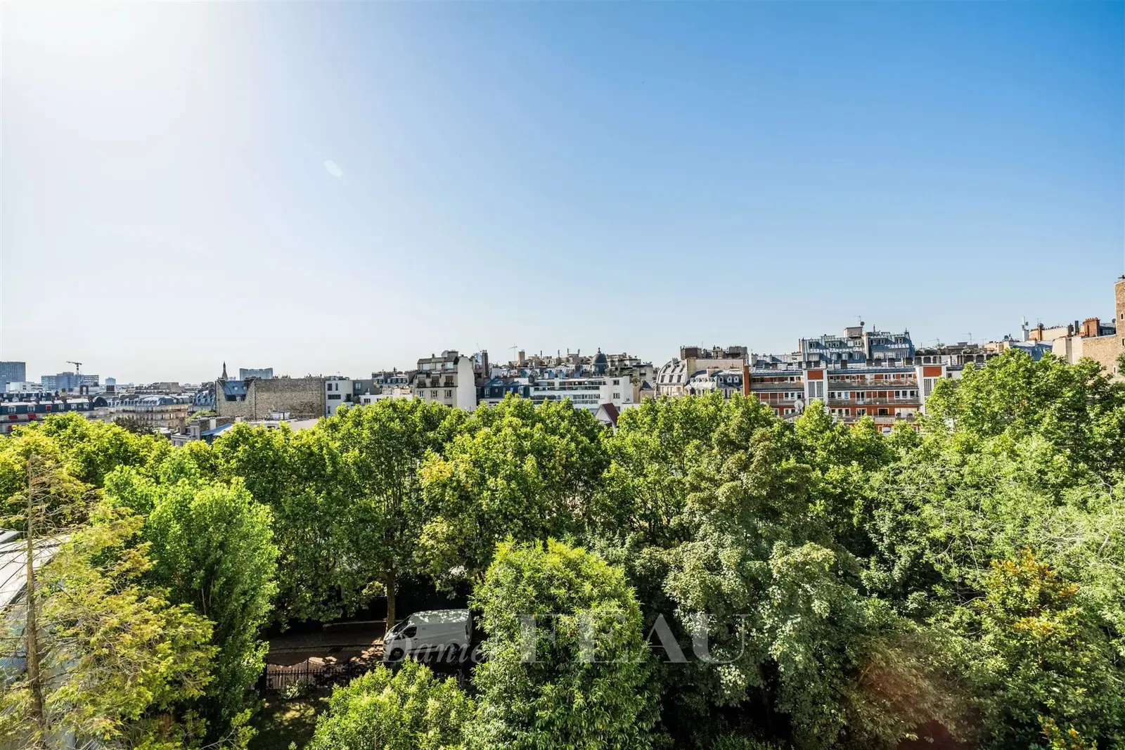 Paris 16eme - Auteuil , 122 m², trois chambres, vues Villa Montmorency.