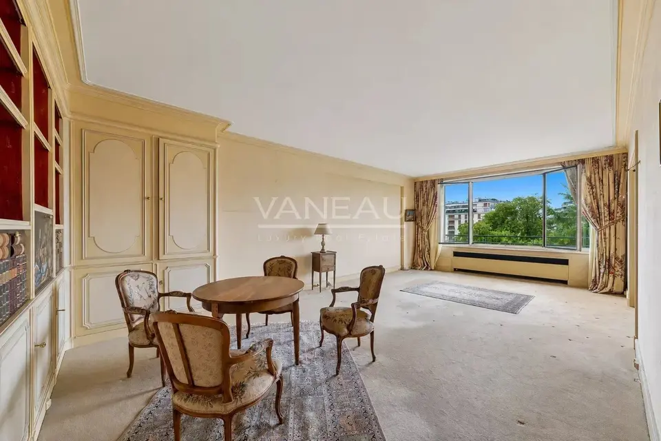 Paris XVIe - Foch/Raymond Poincaré - Appartement familial en étage élevé - Vue dégagée - Sectorisation Janson de Sailly.