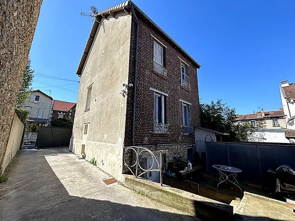 House — 6 ch. — Colombes