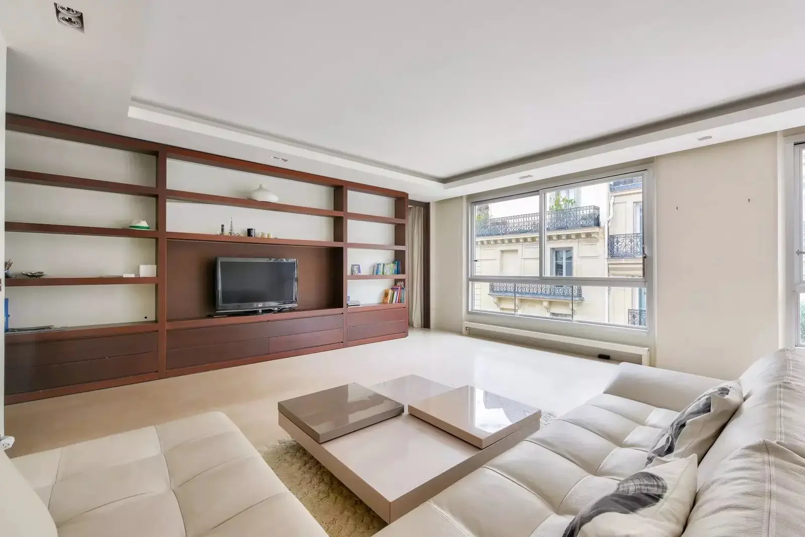 France | Paris 8e | 3 chambres | 2 salles de bains | 105 m² | 1 590 000 €