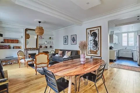 Paris XVIe - Pergolèse - Ancien - Etage élevé - Parfait état