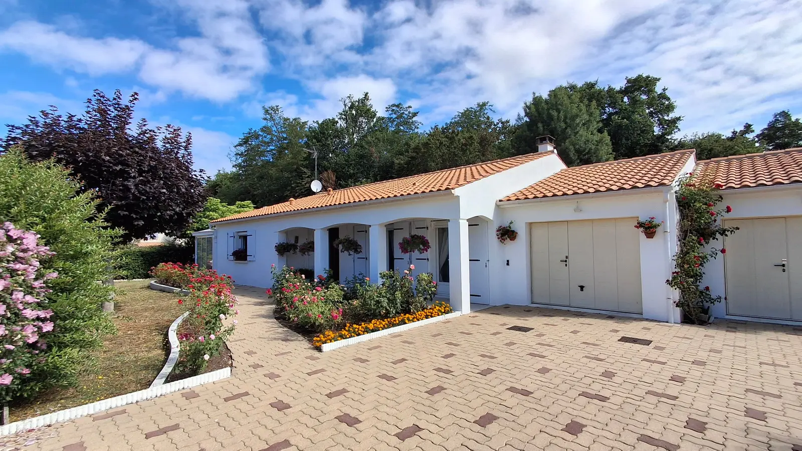 House — 3 ch. — Breuillet