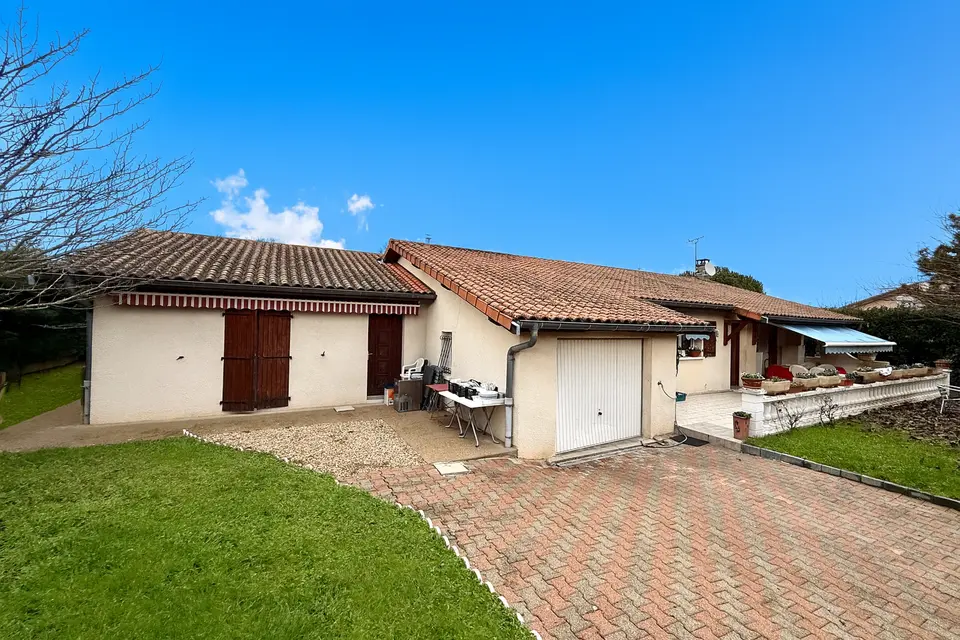 House — 4 ch. — Arnas